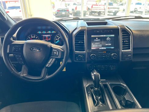 Used 2015 Ford F150 XLT w/ Equipment Group 302A Luxury AWD/4WD image 19