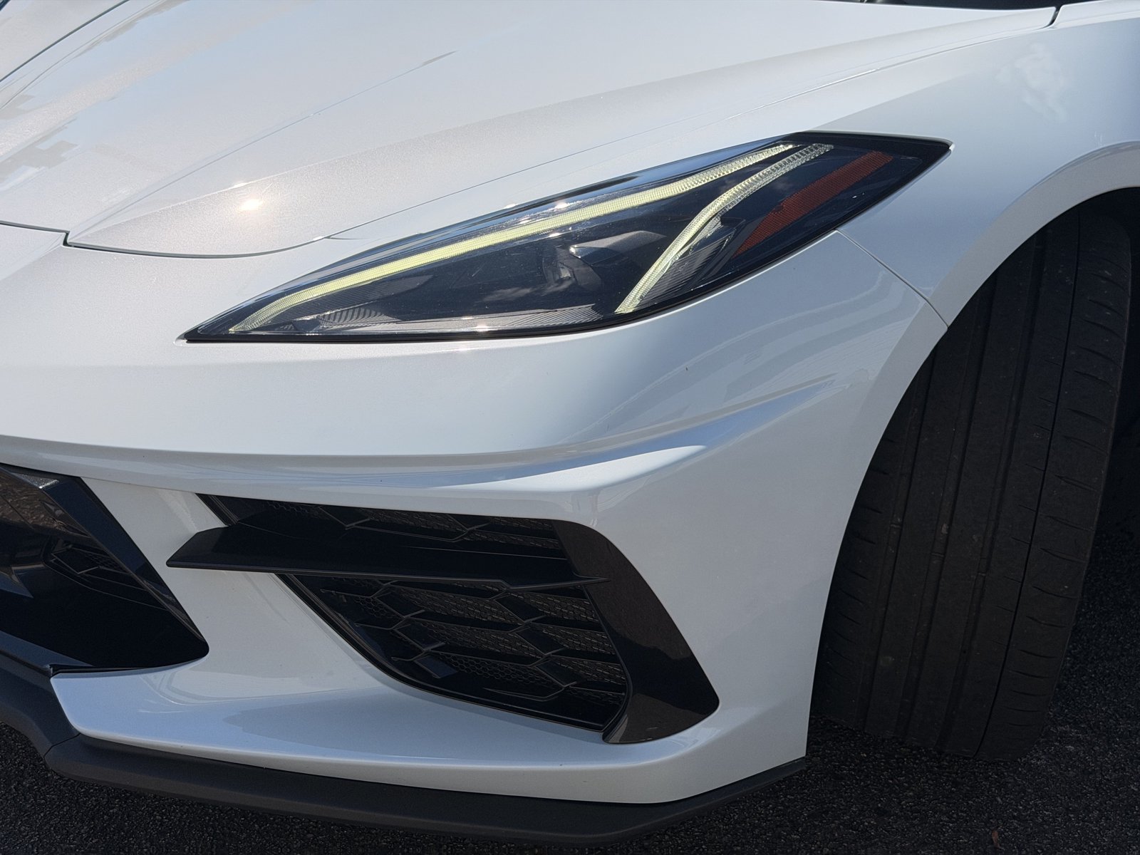 Used 2020 Chevrolet Corvette Stingray Premium Cpe w/ 3LT Preferred Equipment Group RWD image 7