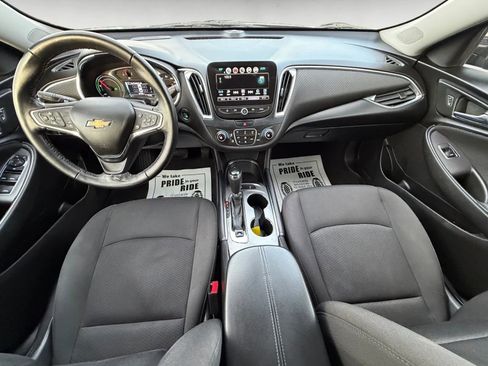 Used 2018 Chevrolet Malibu Hybrid w/ Driver Confidence Package image 10