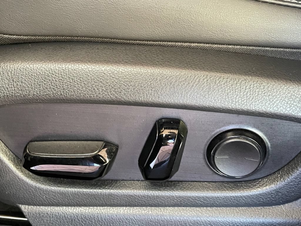 Used 2021 Lexus UX 200 FWD image 13