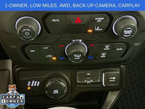 Used 2023 Jeep Renegade Latitude AWD/4WD image 16