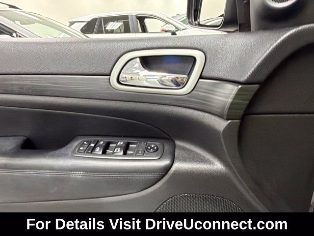 Used 2020 Jeep Grand Cherokee Altitude AWD/4WD image 26