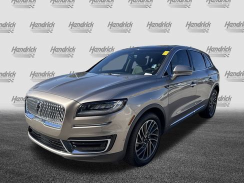 Used 2020 Lincoln Nautilus Reserve image 5