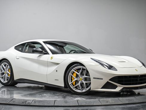 Used 2015 Ferrari F12 Berlinetta image 66
