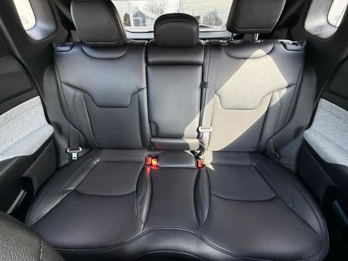 Used 2024 Jeep Compass Latitude image 15