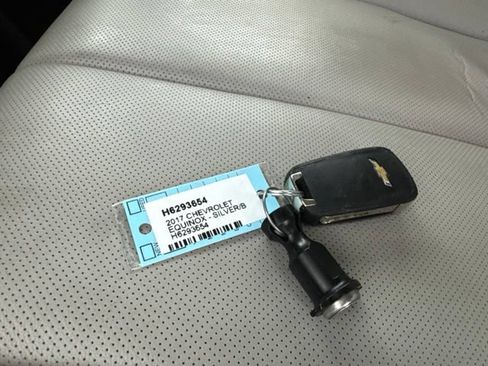 Used 2017 Chevrolet Equinox Premier w/ Enhanced Convenience Package FWD image 33