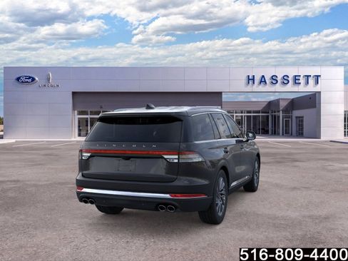 Used 2026 Lincoln Aviator AWD image 9