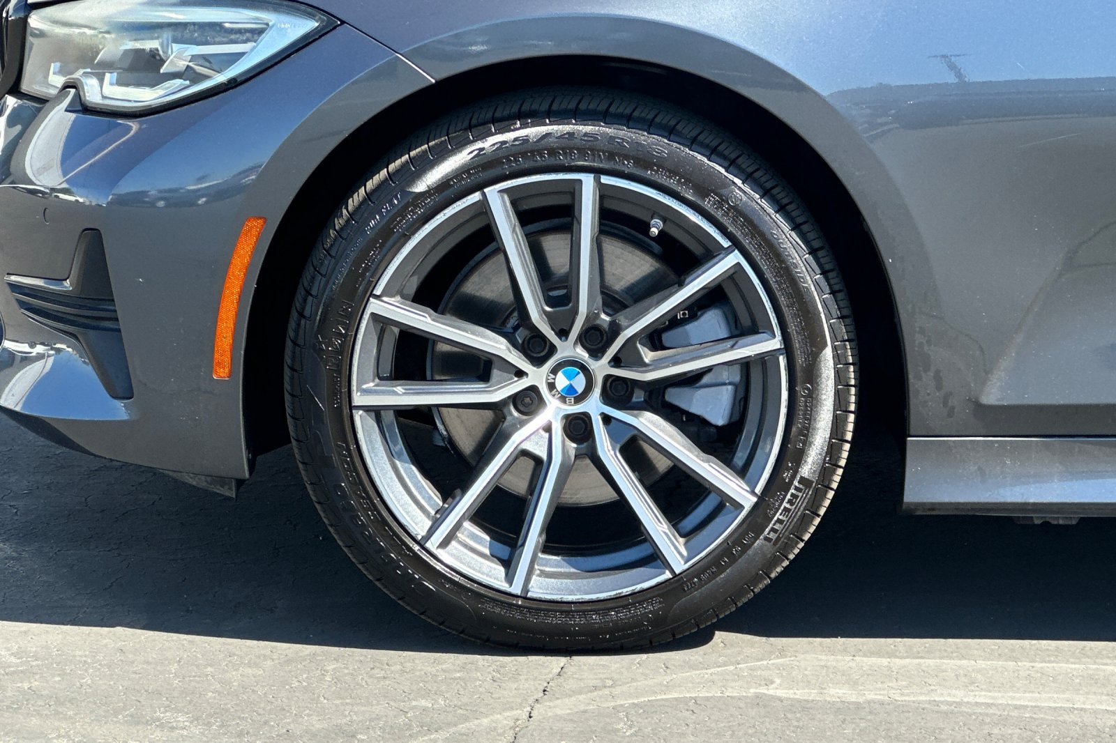 Used 2021 BMW 330i xDrive Sedan w/ Driving Assistance Package AWD/4WD image 25