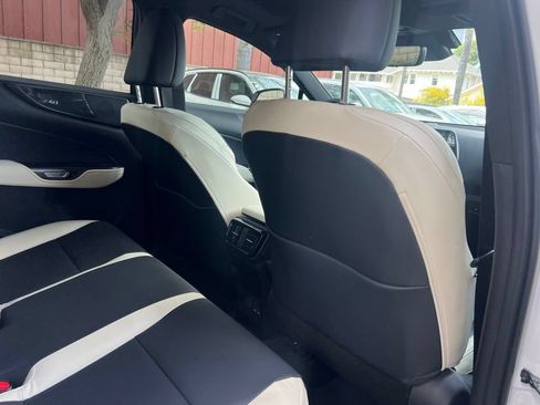Used 2022 Lexus NX 250 FWD image 7