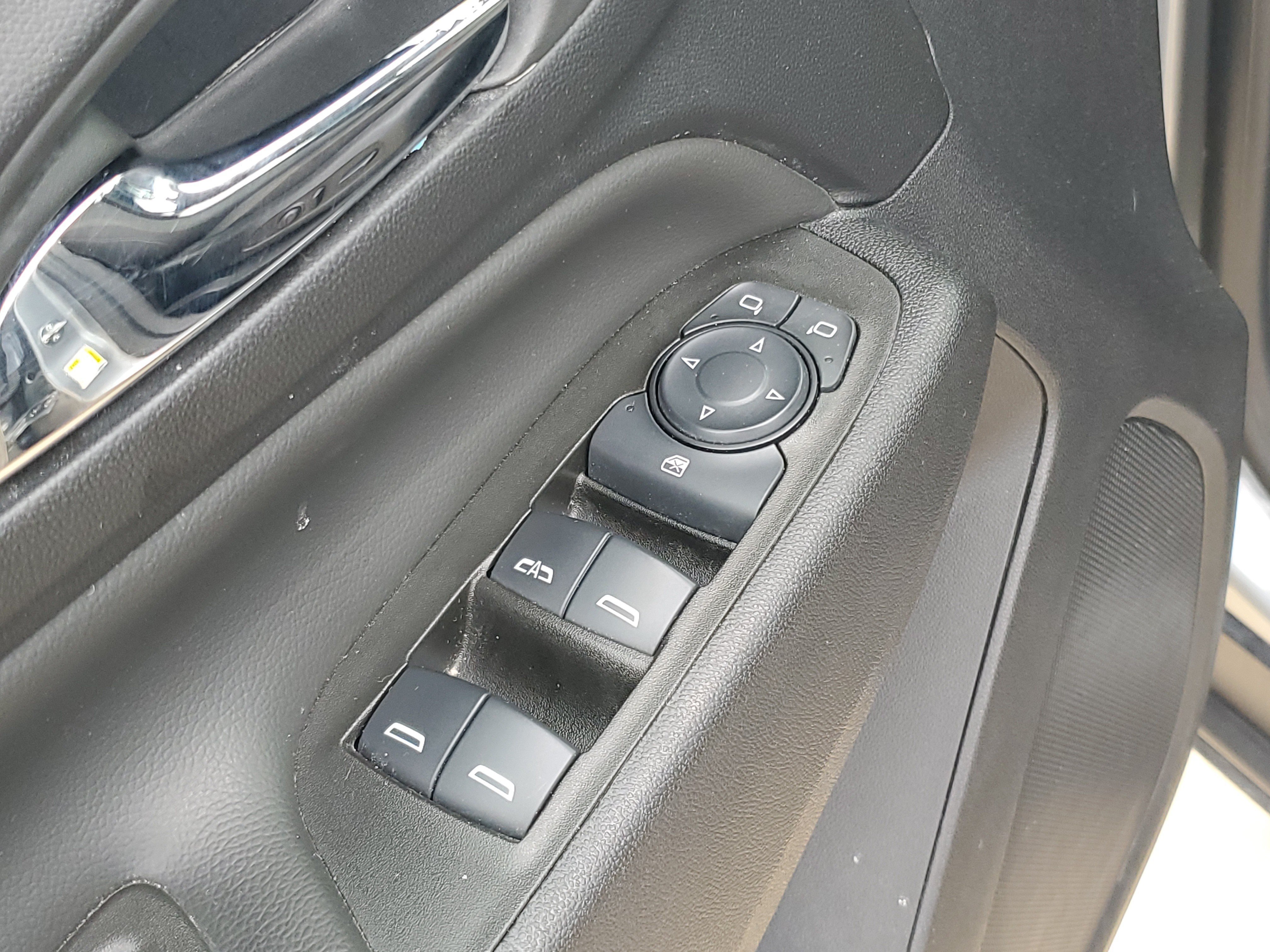 Used 2024 Chevrolet Equinox LT FWD image 14