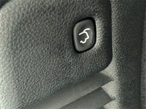 Used 2023 Dodge Durango R/T image 32