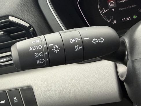 Used 2023 Honda Pilot Touring image 35