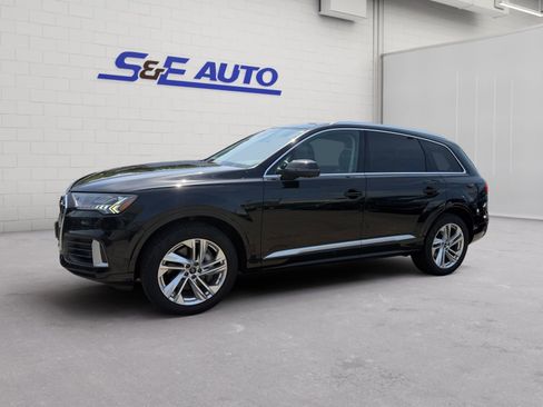 Used 2023 Audi Q7 3.0T Premium w/ Convenience Package AWD/4WD image 1