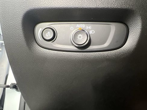 Certified 2023 Chevrolet Traverse LT AWD/4WD image 18