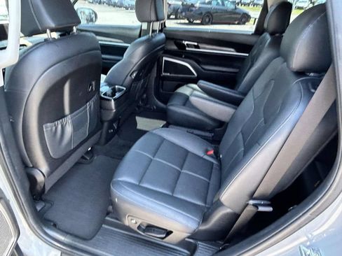 Used 2022 Kia Telluride EX w/ EX Premium Package AWD/4WD image 8