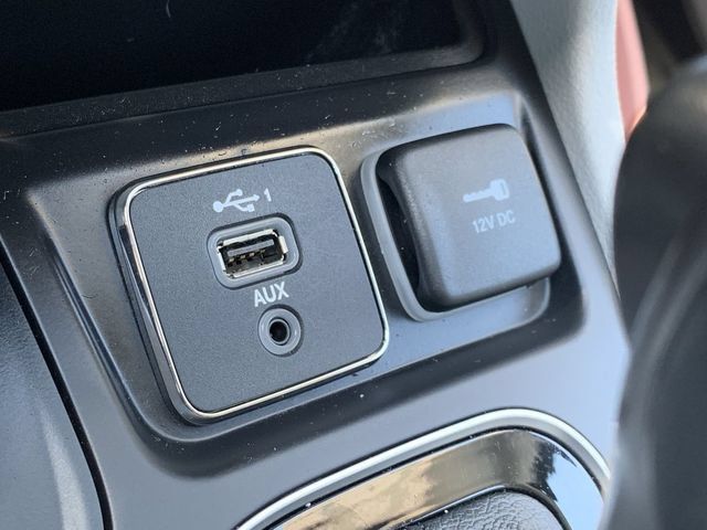Used 2022 Jeep Cherokee Limited w/ Elite Package AWD/4WD image 27