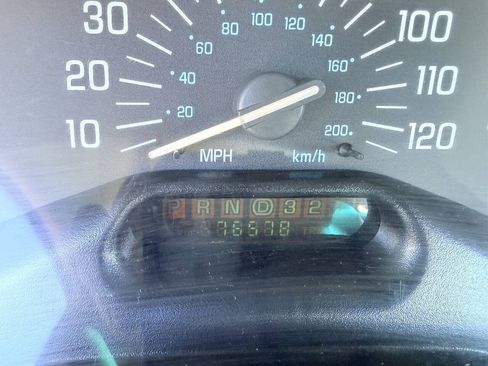 Used 2004 Buick Century Custom FWD image 19