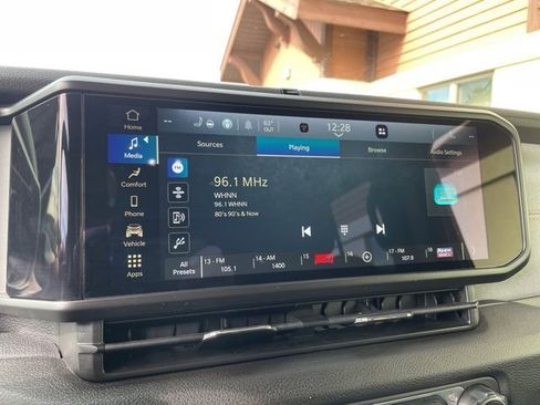 Certified 2024 Jeep Wrangler Willys image 7