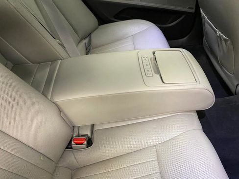 Used 2016 Hyundai Genesis 3.8 w/ Option Group 02 image 42