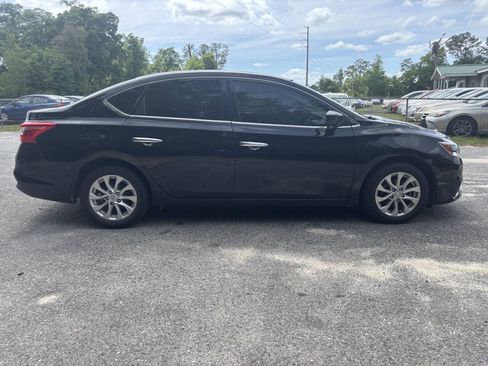 Used 2017 Nissan Sentra SV w/ Style Package FWD image 6