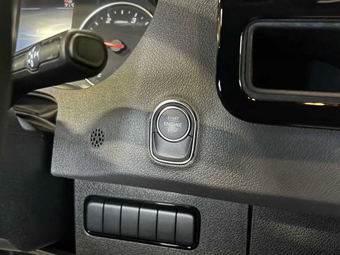 Used 2026 Mercedes-Benz Sprinter 2500 image 32