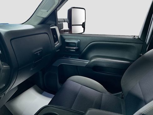 Used 2018 Chevrolet Silverado 2500 LT w/ LT Convenience Package AWD/4WD image 22