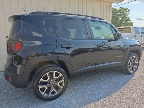 Used 2017 Jeep Renegade Latitude w/ Cold Weather Group AWD/4WD image 6