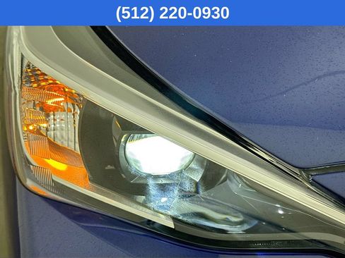 Used 2025 Subaru Crosstrek 2.5i Premium AWD/4WD image 38