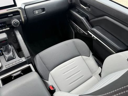 Used 2026 Toyota Tacoma TRD Sport RWD image 28