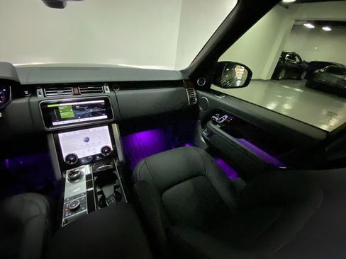 Used 2020 Land Rover Range Rover Long Wheelbase HSE image 47