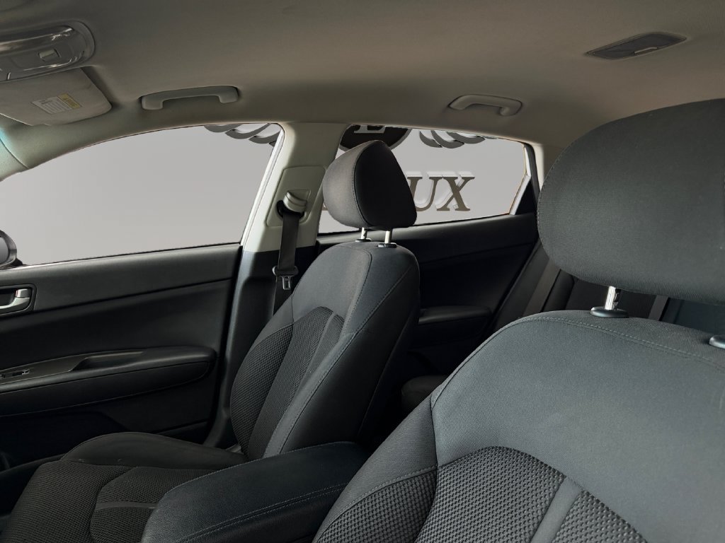 Used 2020 Kia Optima LX FWD image 9