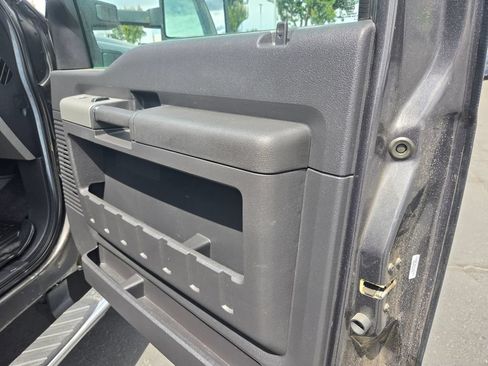 Used 2016 Ford F250 Lariat w/ Lariat Interior Package AWD/4WD image 16