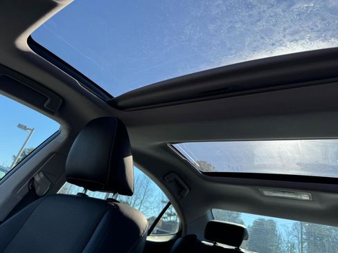 Used 2017 Lexus ES 350 w/ Navigation System Package image 28