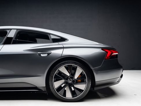 Used 2022 Audi RS e-tron GT w/ Carbon Performance Package image 20