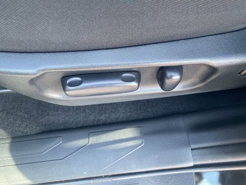 Used 2023 Toyota Tacoma TRD Sport image 12