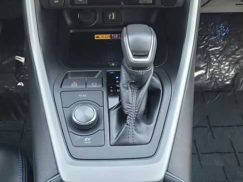 Used 2023 Toyota RAV4 XSE AWD/4WD image 26