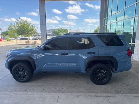 Used 2026 Toyota 4Runner SR5 image 15