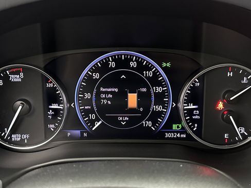 Used 2024 Buick Enclave Premium image 10