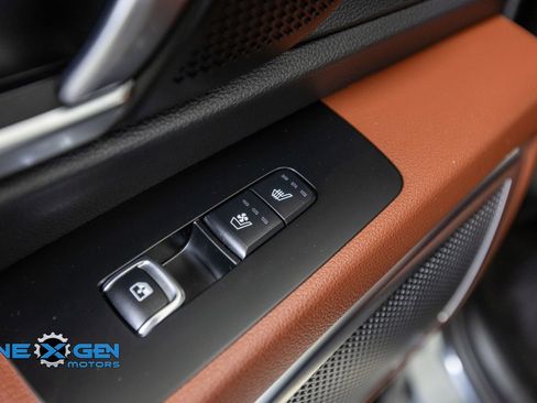 Used 2024 Kia Telluride SX Prestige AWD/4WD image 30