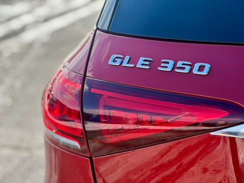 Used 2021 Mercedes-Benz GLE 350 4MATIC image 10