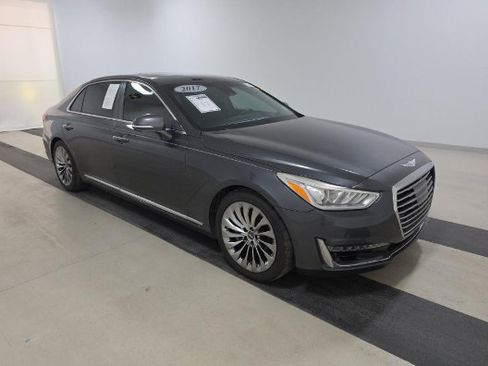 Used 2017 Genesis G90 3.3T Premium RWD image 3