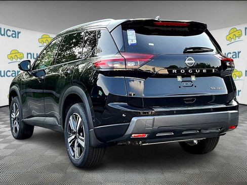New 2025 Nissan Rogue SL w/ Tech Package image 5