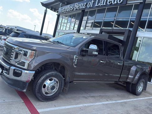 Used 2022 Ford F350 King Ranch w/ King Ranch Ultimate Package AWD/4WD image 2