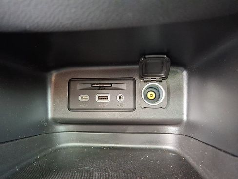 Certified 2023 Chevrolet Equinox LT image 29