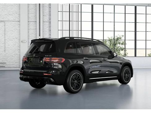 New 2026 Mercedes-Benz GLB 35 AMG 4MATIC image 21