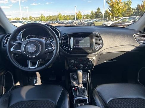Used 2021 Jeep Compass Latitude AWD/4WD image 15