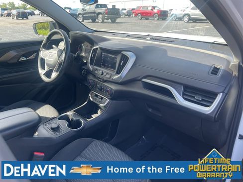 Used 2023 GMC Terrain SLE w/ Driver Convenience Package FWD image 28