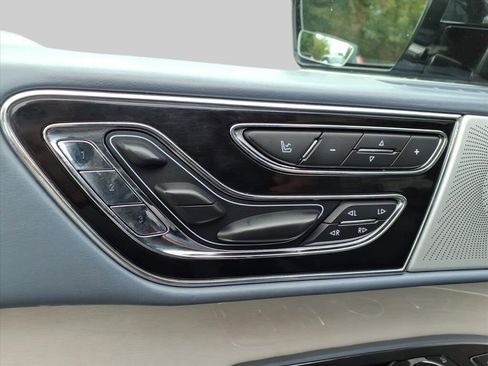 Used 2021 Lincoln Navigator Black Label image 17