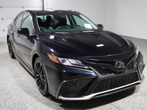 Used 2024 Toyota Camry XSE image 5