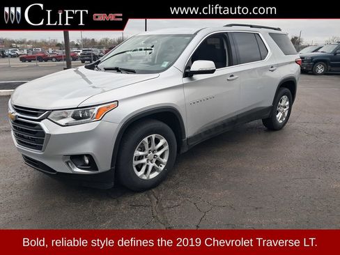 Used 2019 Chevrolet Traverse LT image 1